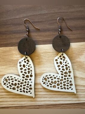 3/$30✨☀️💛Boho Mixed-Media Heart Dangle Fishhook Earrings💛☀️
